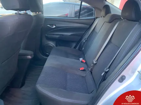 TOYOTA Yaris Hatch 1.5 16V 4P FLEX XL MULTIDRIVE AUTOM�TICO CVT, Foto 9