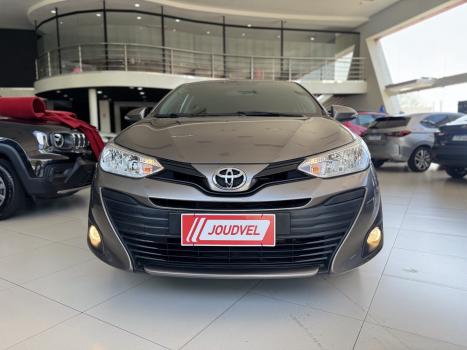 TOYOTA Yaris Hatch 1.5 16V 4P FLEX XL MULTIDRIVE AUTOM�TICO CVT, Foto 2