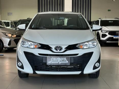 TOYOTA Yaris Hatch 1.3 16V 4P FLEX XL, Foto 1