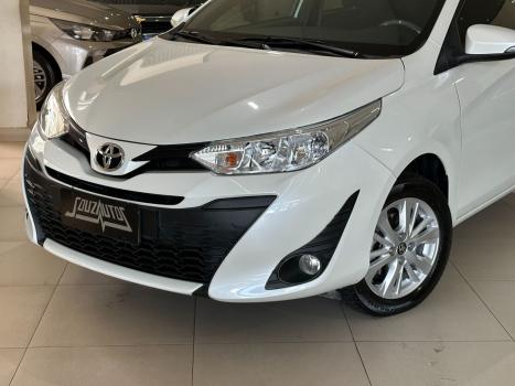 TOYOTA Yaris Hatch 1.3 16V 4P FLEX XL, Foto 6