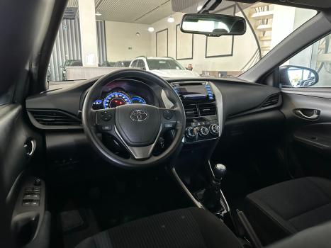 TOYOTA Yaris Hatch 1.3 16V 4P FLEX XL, Foto 8