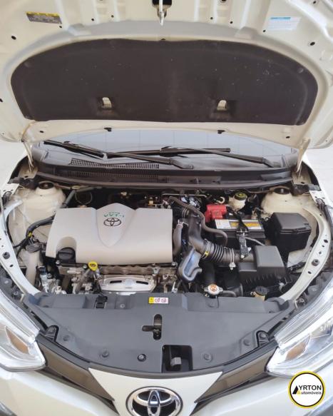 TOYOTA Yaris Hatch 1.3 16V 4P FLEX XL PLUS TECH MULTIDRIVE AUTOM�TICO CVT, Foto 3
