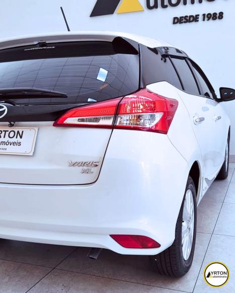 TOYOTA Yaris Hatch 1.3 16V 4P FLEX XL PLUS TECH MULTIDRIVE AUTOM�TICO CVT, Foto 9