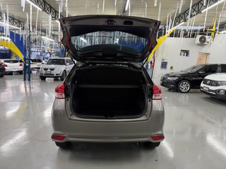 TOYOTA Yaris Hatch 1.3 16V 4P FLEX XL, Foto 13