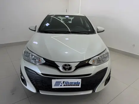 TOYOTA Yaris Hatch 1.3 16V 4P FLEX XL MULTIDRIVE AUTOM�TICO CVT, Foto 2