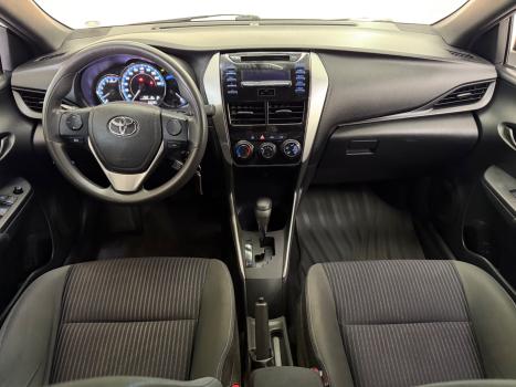 TOYOTA Yaris Hatch 1.3 16V 4P FLEX XL MULTIDRIVE AUTOM�TICO CVT, Foto 4