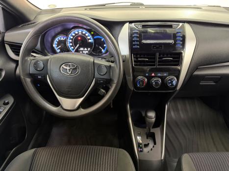 TOYOTA Yaris Hatch 1.3 16V 4P FLEX XL MULTIDRIVE AUTOM�TICO CVT, Foto 5