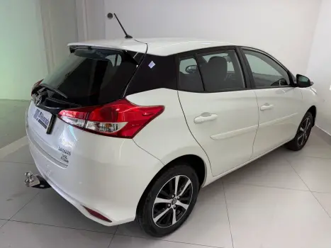 TOYOTA Yaris Hatch 1.3 16V 4P FLEX XL MULTIDRIVE AUTOM�TICO CVT, Foto 10