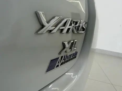 TOYOTA Yaris Hatch 1.3 16V 4P FLEX XL MULTIDRIVE AUTOM�TICO CVT, Foto 13