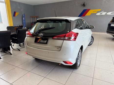 TOYOTA Yaris Hatch 1.3 16V 4P FLEX XL PLUS TECH MULTIDRIVE AUTOM�TICO CVT, Foto 2