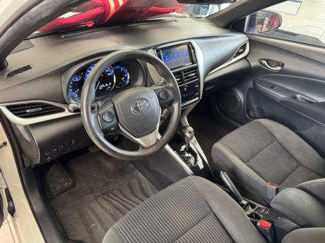 TOYOTA Yaris Hatch 1.3 16V 4P FLEX XL PLUS TECH MULTIDRIVE AUTOM�TICO CVT, Foto 7