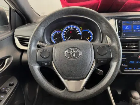 TOYOTA Yaris Hatch 1.3 16V 4P FLEX XL PLUS TECH MULTIDRIVE AUTOM�TICO CVT, Foto 15
