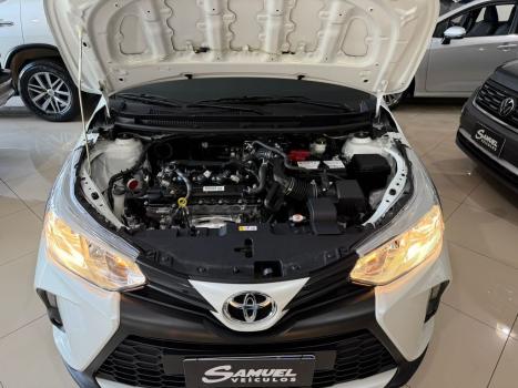 TOYOTA Yaris Hatch 1.5 16V 4P FLEX XL MULTIDRIVE AUTOM�TICO CVT, Foto 14