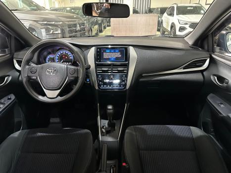 TOYOTA Yaris Hatch 1.5 16V 4P FLEX XL PLUS CONNECT MULTIDRIVE AUTOM�TICO CVT, Foto 9