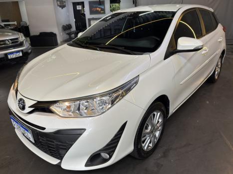 TOYOTA Yaris Hatch 1.3 16V 4P FLEX XL PLUS TECH MULTIDRIVE AUTOM�TICO CVT, Foto 3
