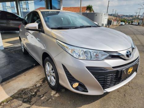 TOYOTA Yaris Hatch 1.3 16V 4P FLEX XL MULTIDRIVE AUTOM�TICO CVT, Foto 8