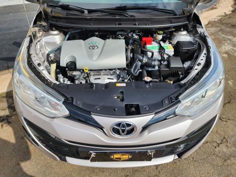 TOYOTA Yaris Hatch 1.3 16V 4P FLEX XL MULTIDRIVE AUTOM�TICO CVT, Foto 14