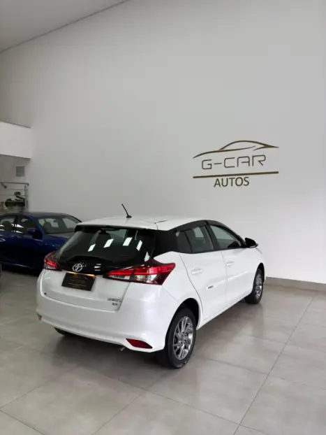 TOYOTA Yaris Hatch 1.5 16V 4P FLEX XS MULTIDRIVE AUTOM�TICO CVT, Foto 3