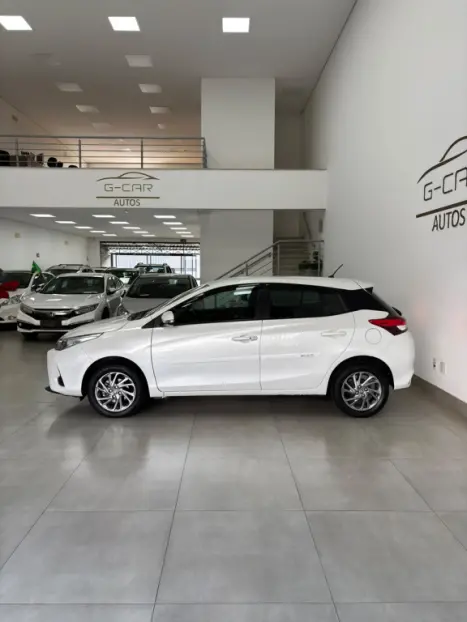 TOYOTA Yaris Hatch 1.5 16V 4P FLEX XS MULTIDRIVE AUTOM�TICO CVT, Foto 5
