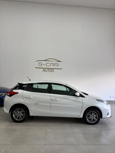 TOYOTA Yaris Hatch 1.5 16V 4P FLEX XS MULTIDRIVE AUTOM�TICO CVT, Foto 6