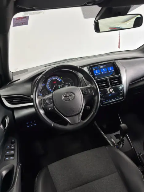 TOYOTA Yaris Hatch 1.5 16V 4P FLEX XS MULTIDRIVE AUTOM�TICO CVT, Foto 7