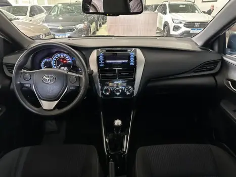 TOYOTA Yaris Hatch 1.3 16V 4P FLEX XL, Foto 7