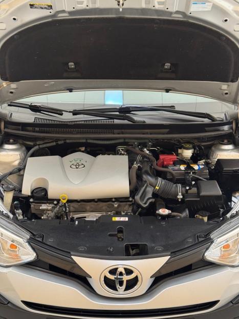 TOYOTA Yaris Hatch 1.3 16V 4P FLEX XL PLUS TECH MULTIDRIVE AUTOM�TICO CVT, Foto 3