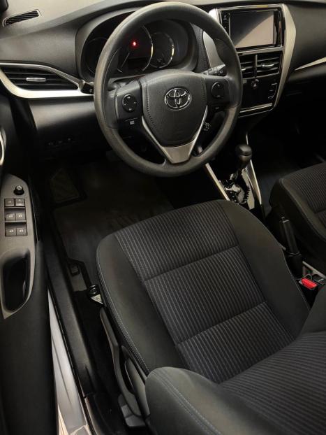 TOYOTA Yaris Hatch 1.3 16V 4P FLEX XL PLUS TECH MULTIDRIVE AUTOM�TICO CVT, Foto 7