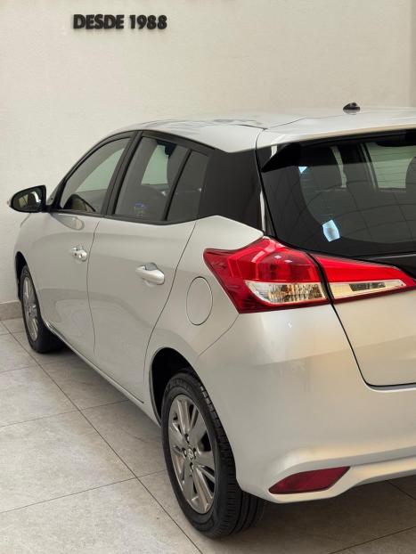 TOYOTA Yaris Hatch 1.3 16V 4P FLEX XL PLUS TECH MULTIDRIVE AUTOM�TICO CVT, Foto 13