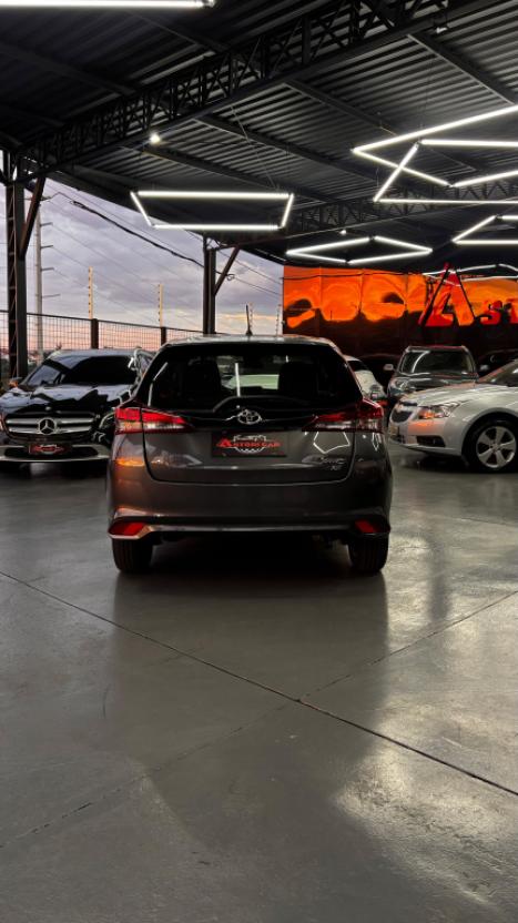 TOYOTA Yaris Hatch 1.5 16V 4P FLEX XL PLUS CONNECT MULTIDRIVE AUTOM�TICO CVT, Foto 3