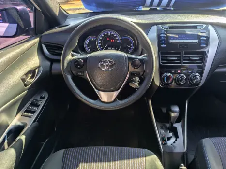 TOYOTA Yaris Hatch 1.3 16V 4P FLEX XL MULTIDRIVE AUTOM�TICO CVT, Foto 13