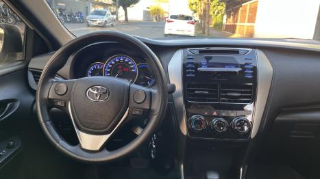 TOYOTA Yaris Hatch 1.3 16V 4P FLEX XL MULTIDRIVE AUTOM�TICO CVT, Foto 7