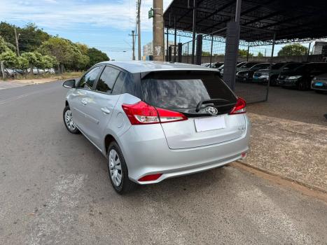 TOYOTA Yaris Hatch 1.3 16V 4P FLEX XL, Foto 7