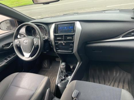 TOYOTA Yaris Hatch 1.3 16V 4P FLEX XL PLUS TECH MULTIDRIVE AUTOMÁTICO CVT, Foto 6