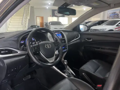 TOYOTA Yaris Hatch 1.5 16V 4P FLEX XLS CONNECT MULTIDRIVE AUTOMÁTICO CVT, Foto 9