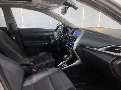 TOYOTA Yaris Hatch 1.5 16V 4P FLEX XLS CONNECT MULTIDRIVE AUTOMÁTICO CVT, Foto 16