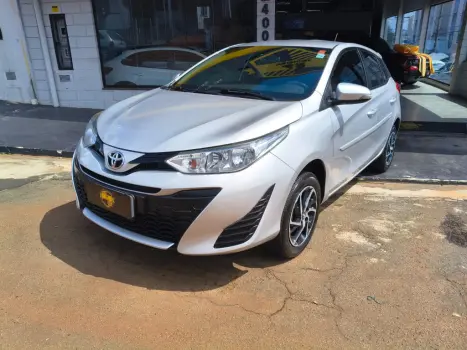 TOYOTA Yaris Hatch 1.3 16V 4P FLEX XL MULTIDRIVE AUTOMÁTICO CVT, Foto 5