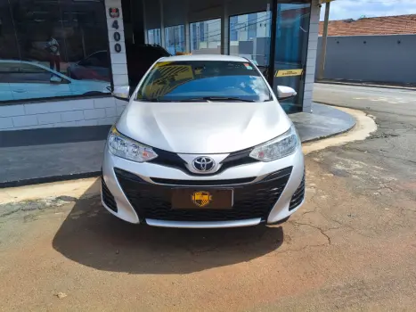 TOYOTA Yaris Hatch 1.3 16V 4P FLEX XL MULTIDRIVE AUTOMÁTICO CVT, Foto 9