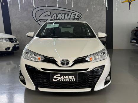 TOYOTA Yaris Hatch 1.5 16V 4P FLEX XS MULTIDRIVE AUTOMÁTICO CVT, Foto 2
