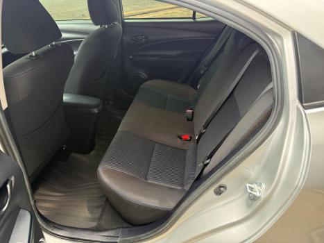 TOYOTA Yaris Sedan 1.5 16V 4P FLEX XL LIVE MULTIDRIVE AUTOMTICO CVT, Foto 9