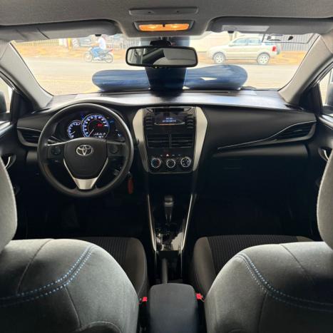 TOYOTA Yaris Sedan 1.5 16V 4P FLEX XL LIVE MULTIDRIVE AUTOMTICO CVT, Foto 11