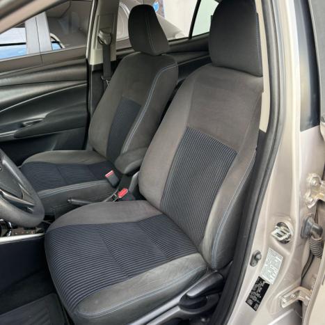 TOYOTA Yaris Sedan 1.5 16V 4P FLEX XL LIVE MULTIDRIVE AUTOMTICO CVT, Foto 12