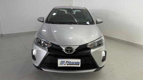 TOYOTA Yaris Sedan 1.5 16V 4P FLEX XS MULTIDRIVE AUTOMTICO CVT, Foto 2