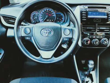 TOYOTA Yaris Sedan 1.5 16V 4P FLEX XL MULTIDRIVE AUTOMTICO CVT, Foto 9
