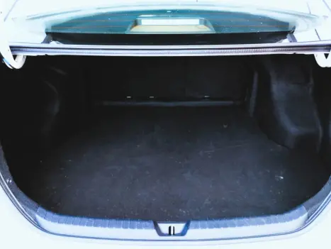 TOYOTA Yaris Sedan 1.5 16V 4P FLEX XL MULTIDRIVE AUTOMTICO CVT, Foto 12