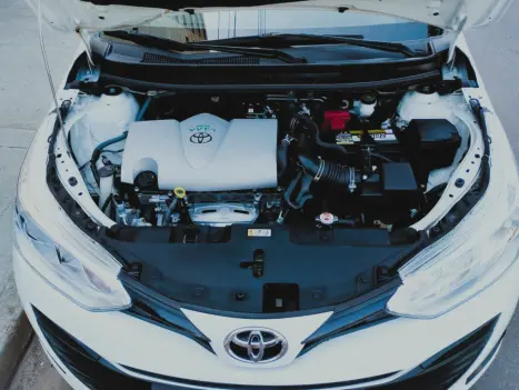 TOYOTA Yaris Sedan 1.5 16V 4P FLEX XL MULTIDRIVE AUTOMTICO CVT, Foto 13