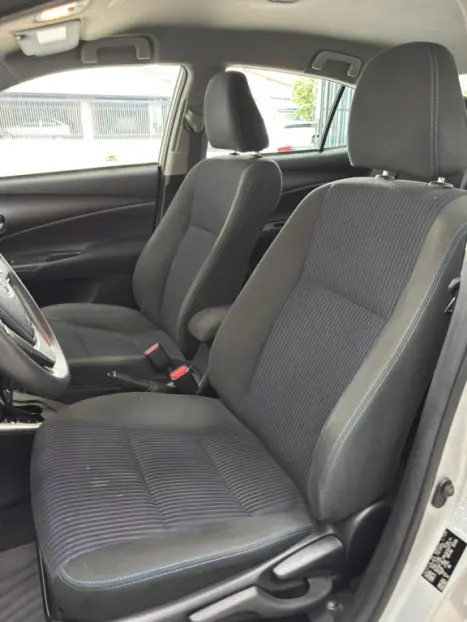 TOYOTA Yaris Sedan 1.5 16V 4P FLEX XL PLUS TECH MULTIDRIVE AUTOMTICO CVT, Foto 9