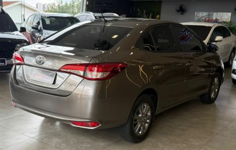 TOYOTA Yaris Sedan 1.5 16V 4P FLEX XL MULTIDRIVE AUTOMTICO CVT, Foto 7