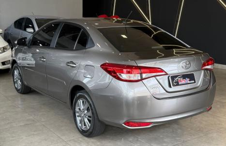 TOYOTA Yaris Sedan 1.5 16V 4P FLEX XL MULTIDRIVE AUTOMTICO CVT, Foto 9