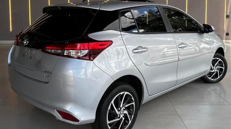 TOYOTA Yaris Sedan 1.5 16V 4P FLEX XLS CONNECT MULTIDRIVE AUTOM�TICO CVT, Foto 2